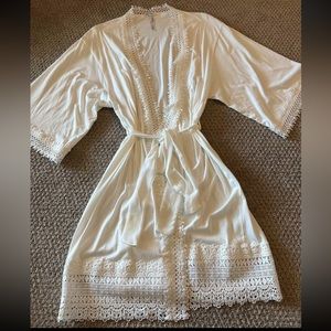 Flora Nikrooz robe, worn once